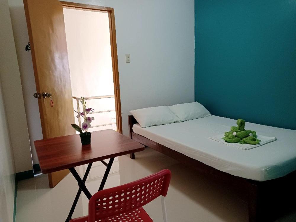 Pete'S Inn Roxas City Kültér fotó