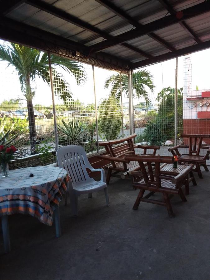 Pete'S Inn Roxas City Kültér fotó